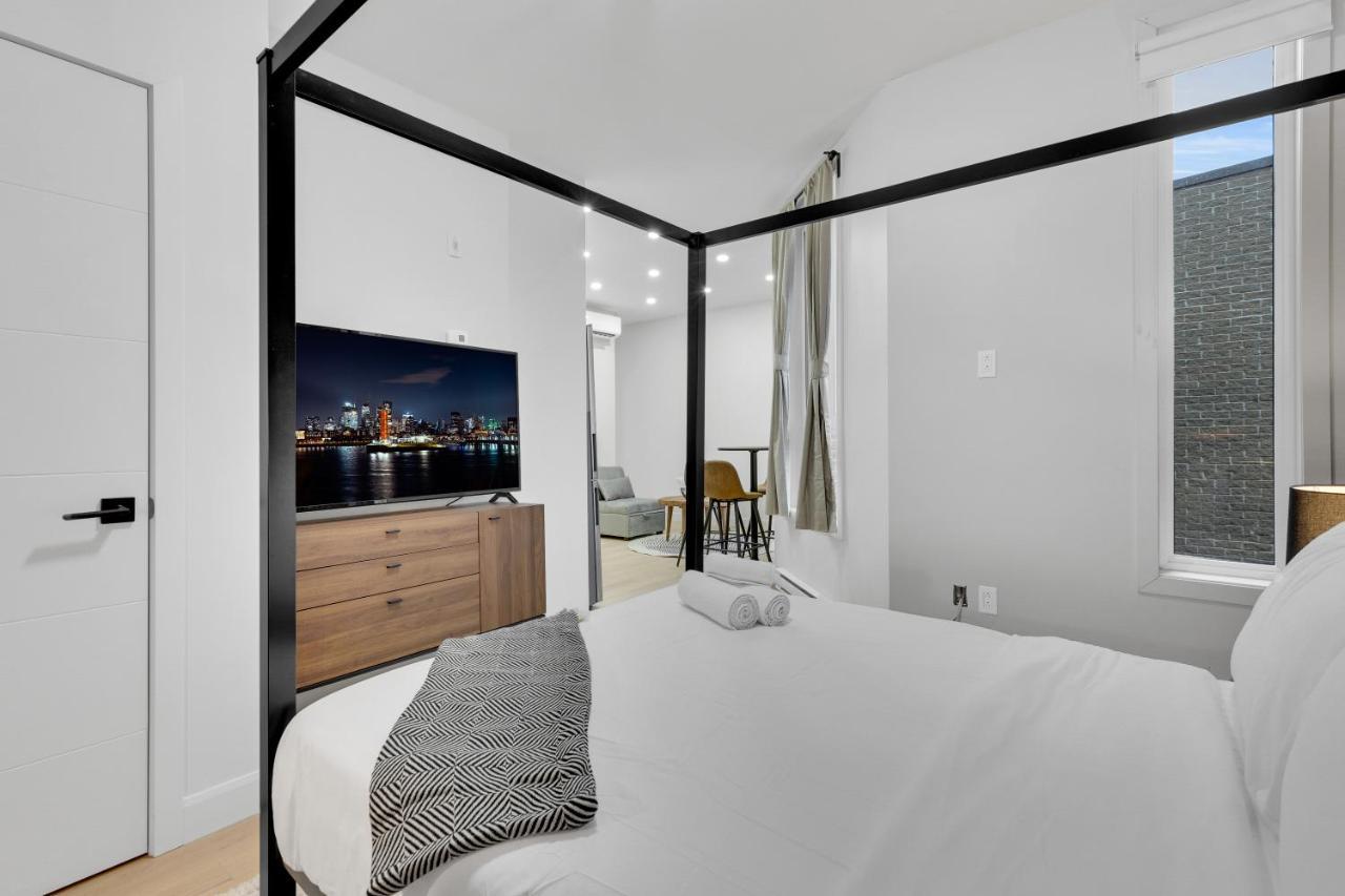 Deluxe Suites Downtown Монреаль Экстерьер фото