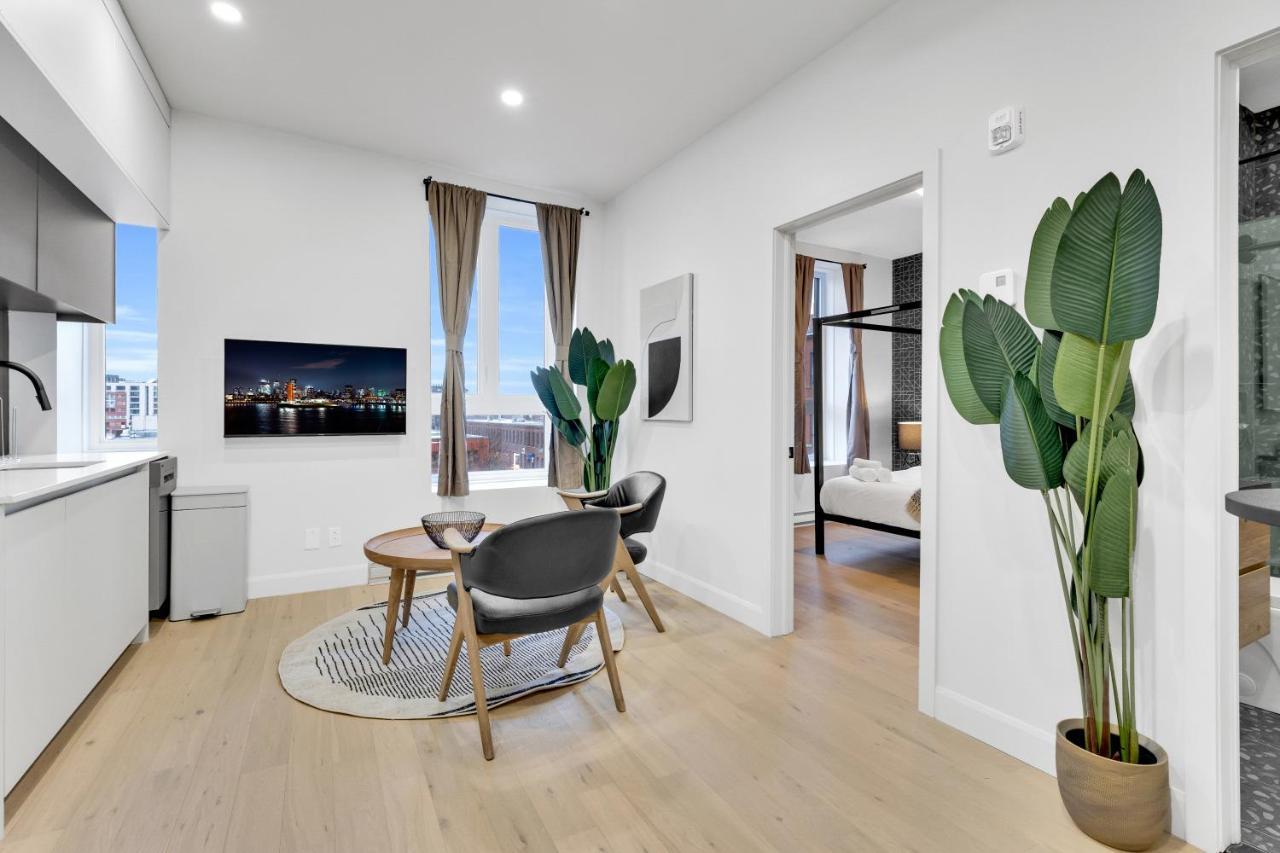 Deluxe Suites Downtown Монреаль Экстерьер фото