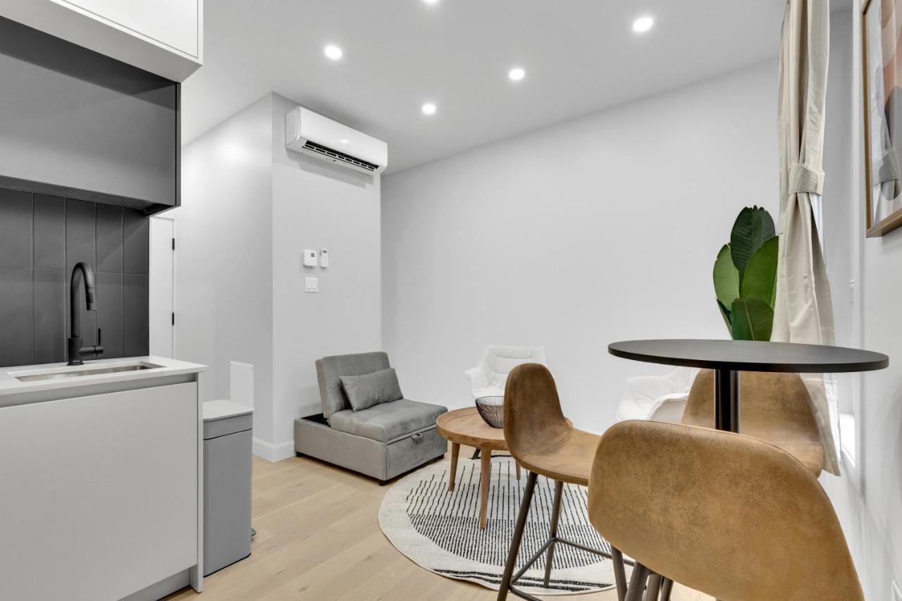 Deluxe Suites Downtown Монреаль Экстерьер фото